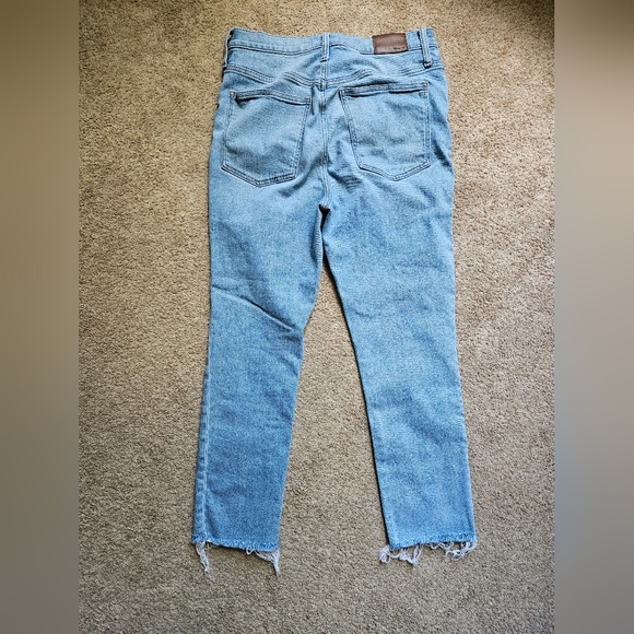Madewell Distressed Light Wash Cropped Jeans "The Perfect Vintage Jean" - Picture 6 of 8